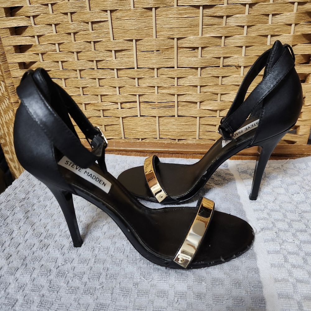 Steve Madden Black Heels Stiletto Ankle Strap Heels Minimalist Size 9.5